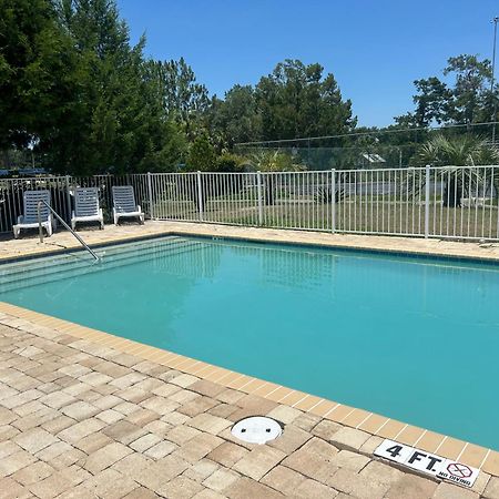 Deerwood Inn & Madison Campground מראה חיצוני תמונה
