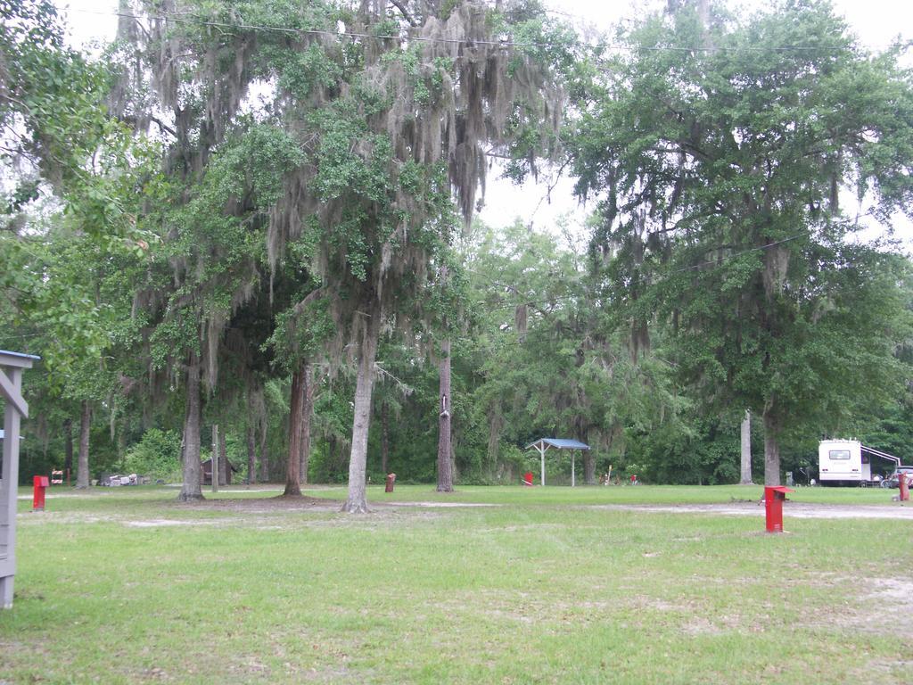 Deerwood Inn & Madison Campground מראה חיצוני תמונה