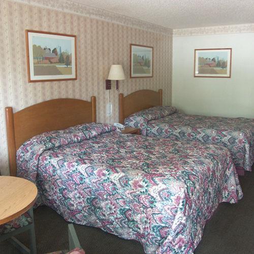 Deerwood Inn & Madison Campground חדר תמונה