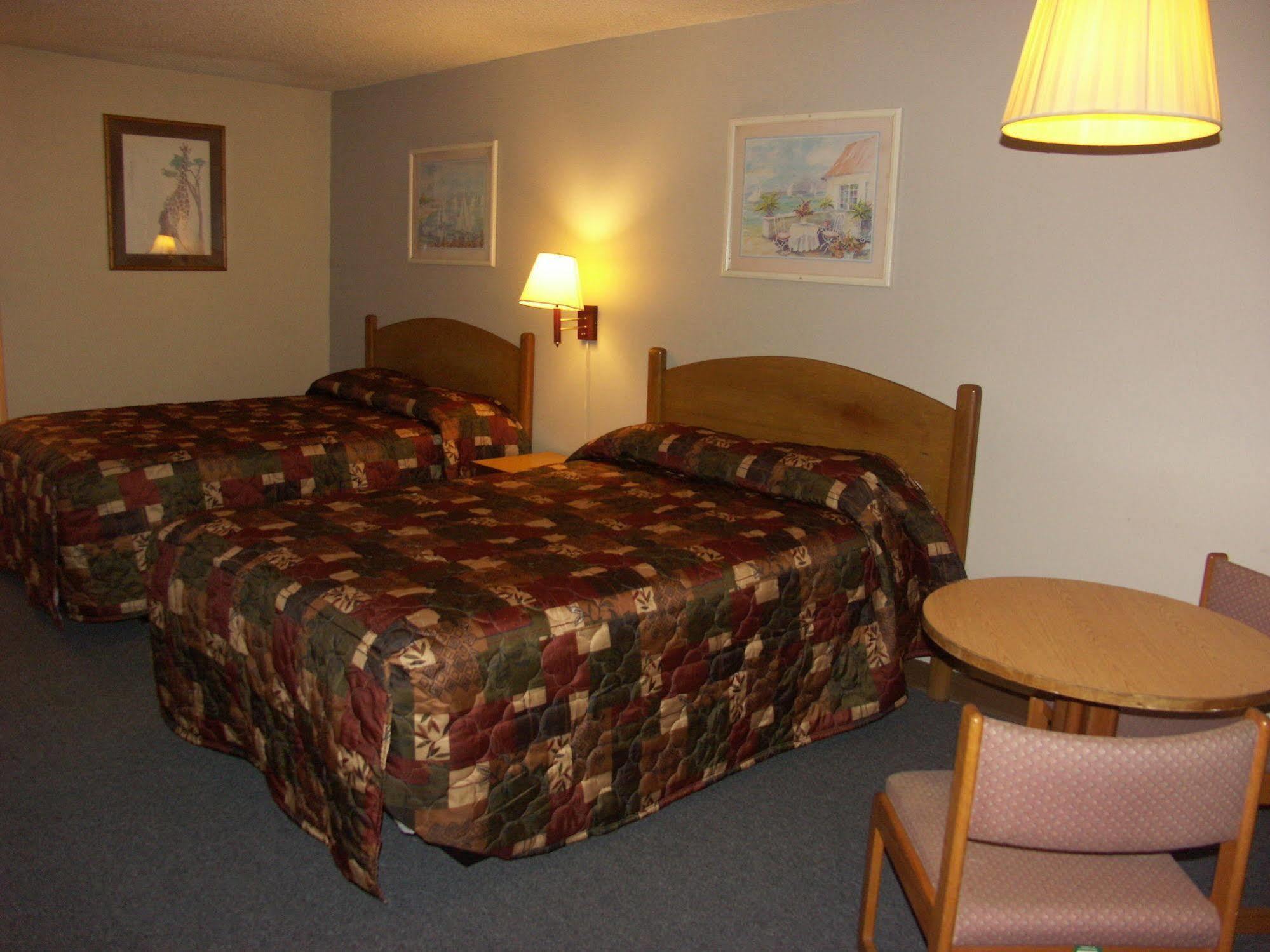Deerwood Inn & Madison Campground מראה חיצוני תמונה
